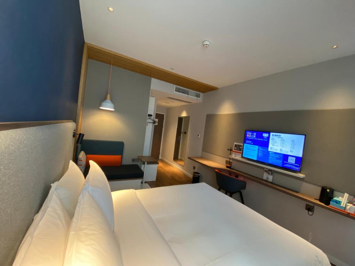 Holiday Inn Express Shanghai Tangzhen By Ihg - 20 Mins To Disney Land Экстерьер фото