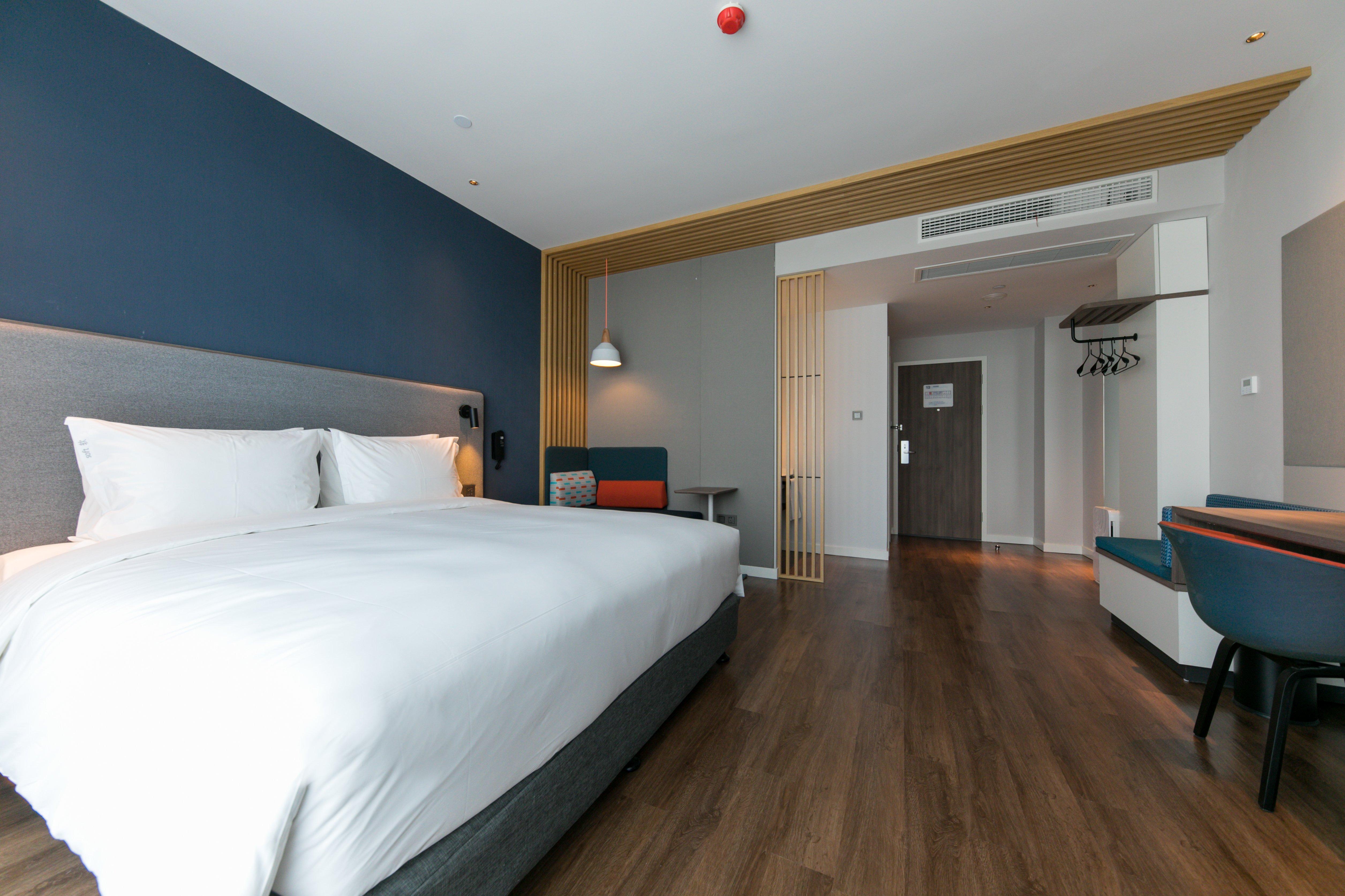 Holiday Inn Express Shanghai Tangzhen By Ihg - 20 Mins To Disney Land Экстерьер фото