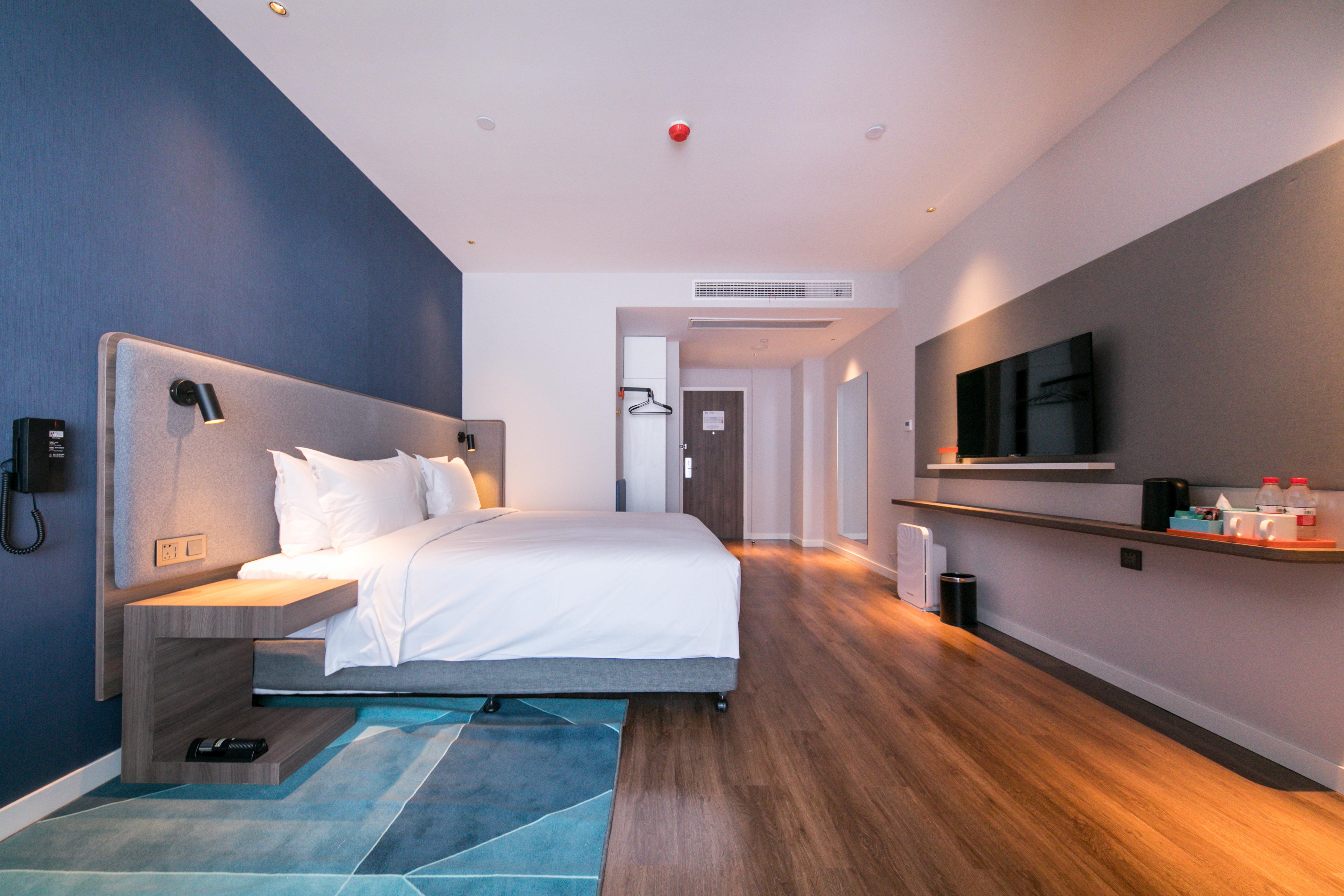 Holiday Inn Express Shanghai Tangzhen By Ihg - 20 Mins To Disney Land Экстерьер фото