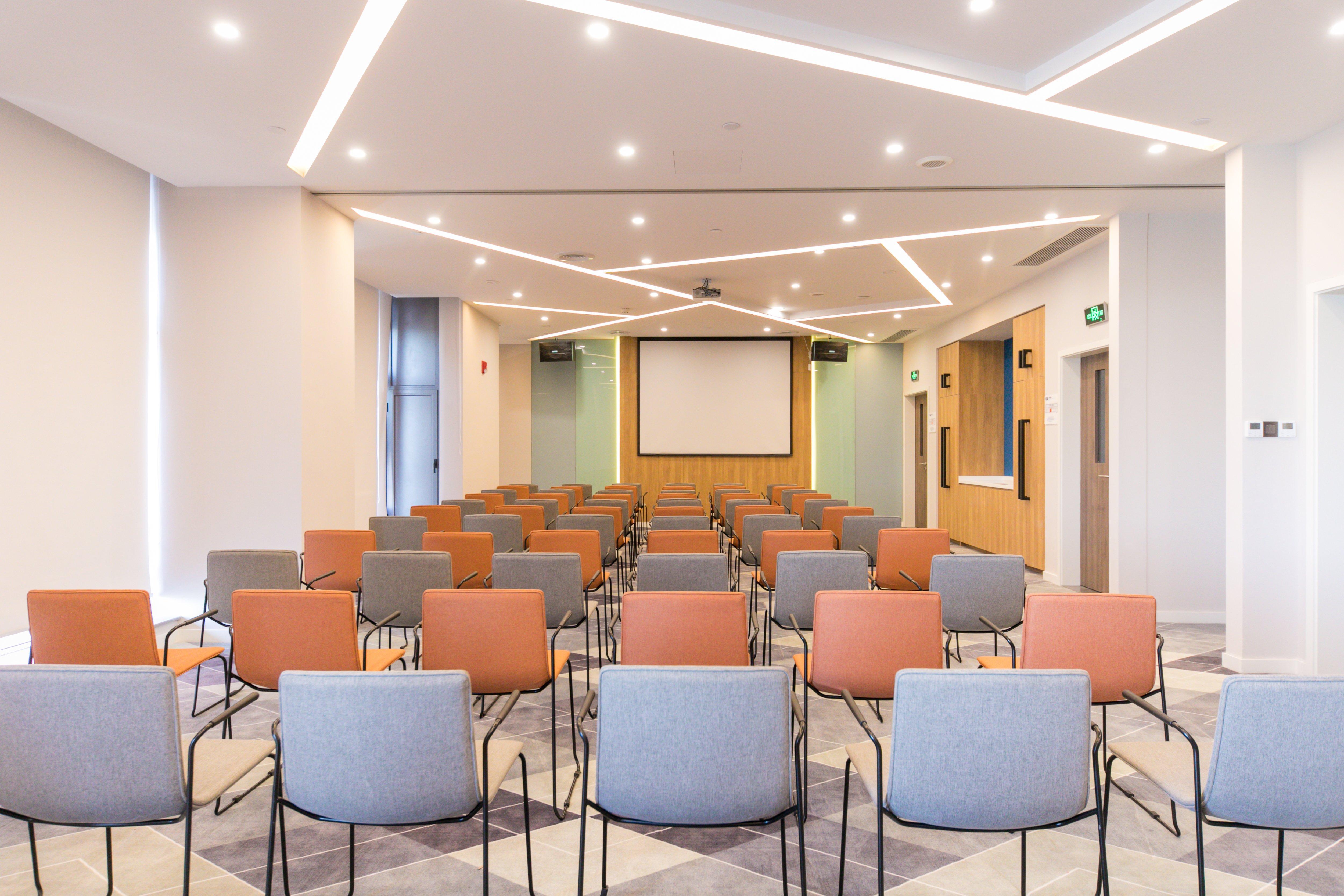 Holiday Inn Express Shanghai Tangzhen By Ihg - 20 Mins To Disney Land Экстерьер фото