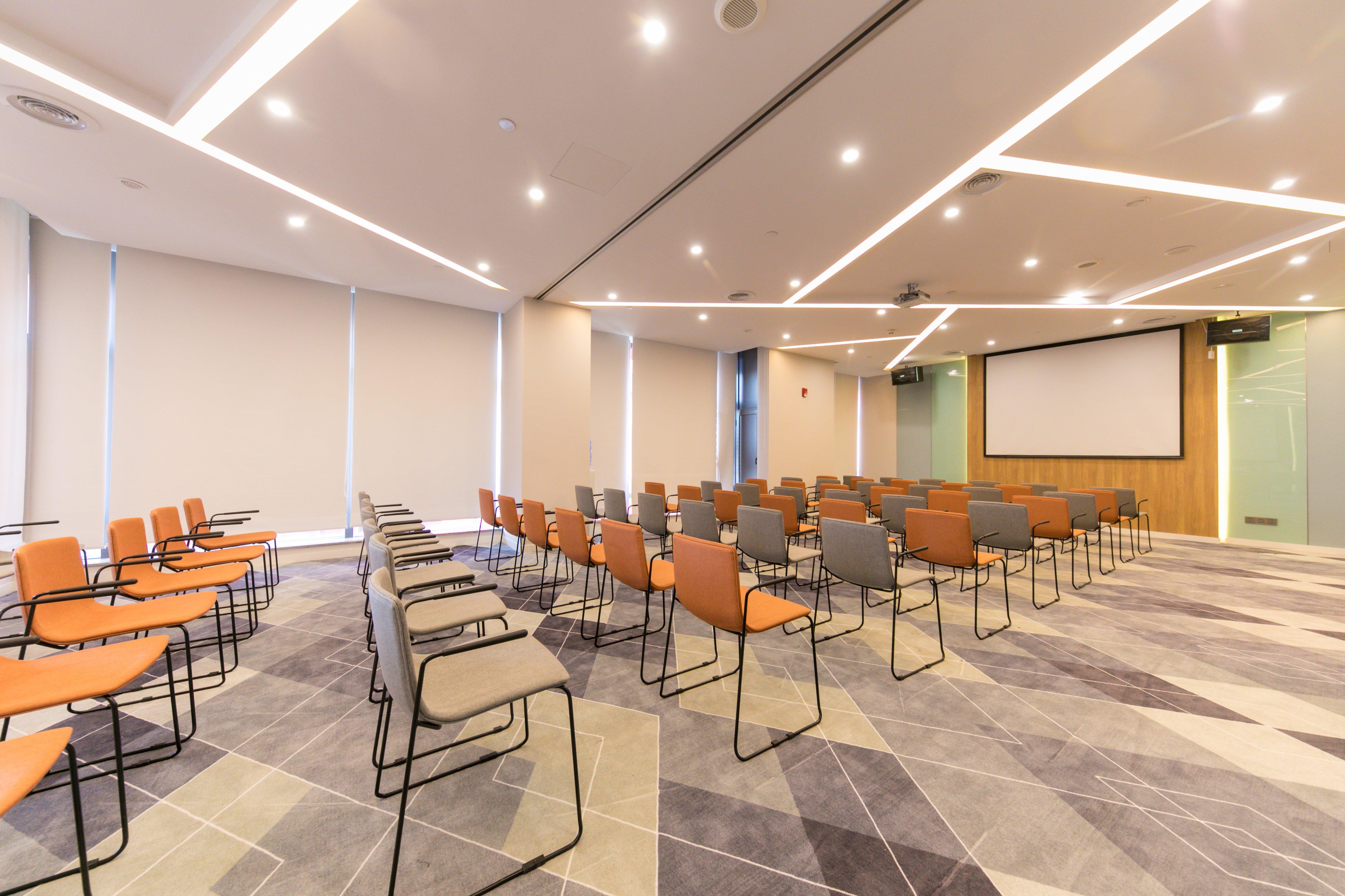 Holiday Inn Express Shanghai Tangzhen By Ihg - 20 Mins To Disney Land Экстерьер фото