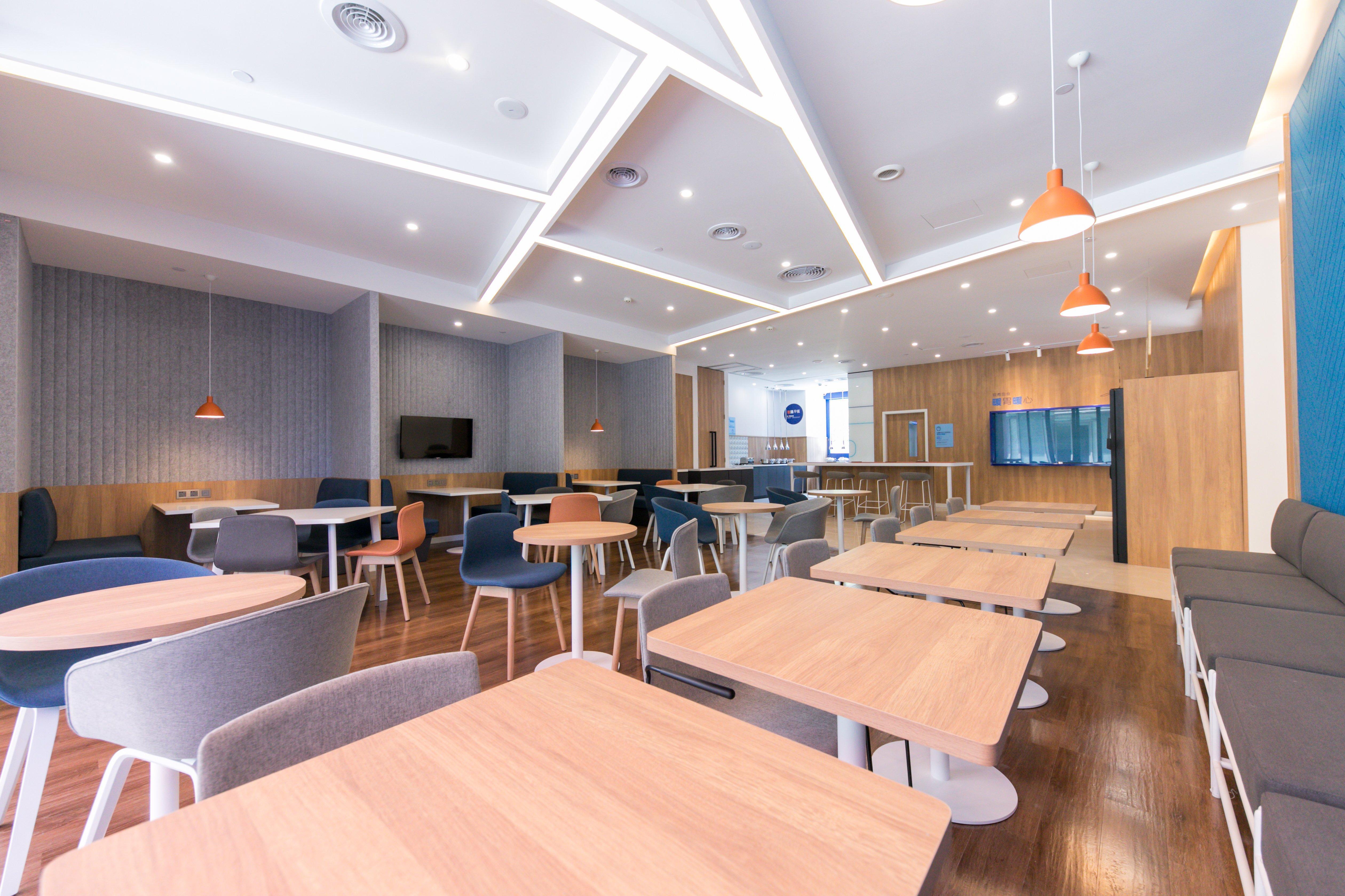 Holiday Inn Express Shanghai Tangzhen By Ihg - 20 Mins To Disney Land Экстерьер фото