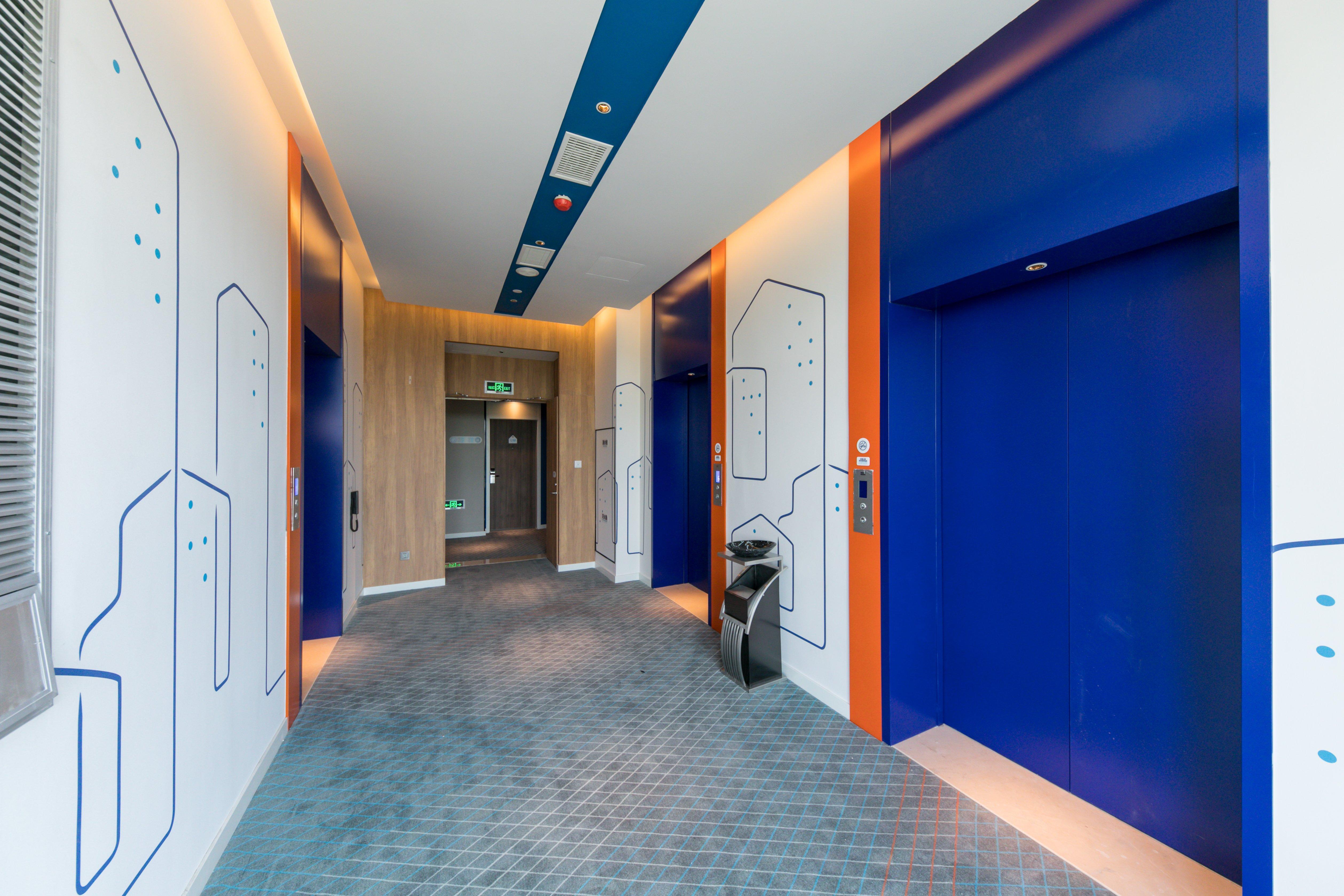 Holiday Inn Express Shanghai Tangzhen By Ihg - 20 Mins To Disney Land Экстерьер фото