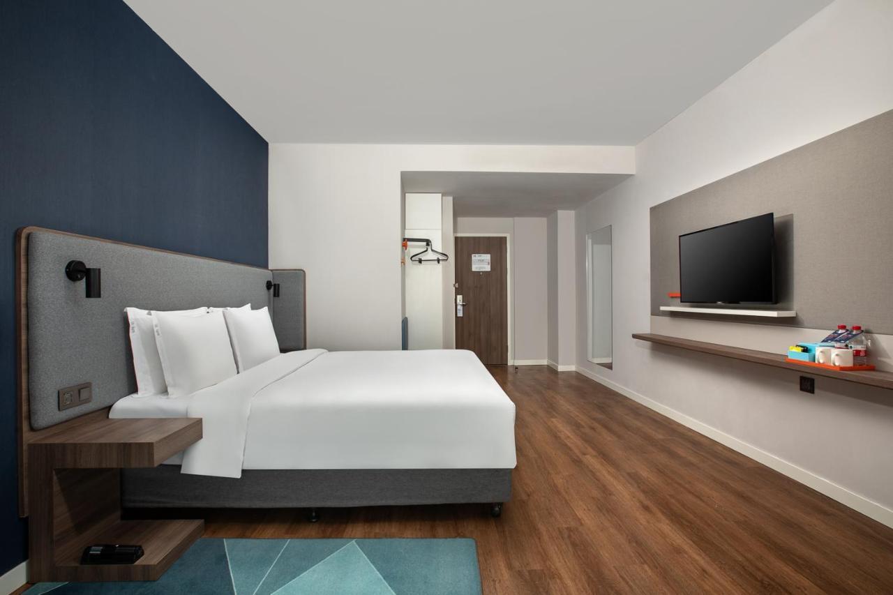 Holiday Inn Express Shanghai Tangzhen By Ihg - 20 Mins To Disney Land Экстерьер фото