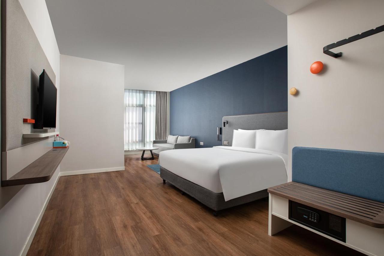 Holiday Inn Express Shanghai Tangzhen By Ihg - 20 Mins To Disney Land Экстерьер фото